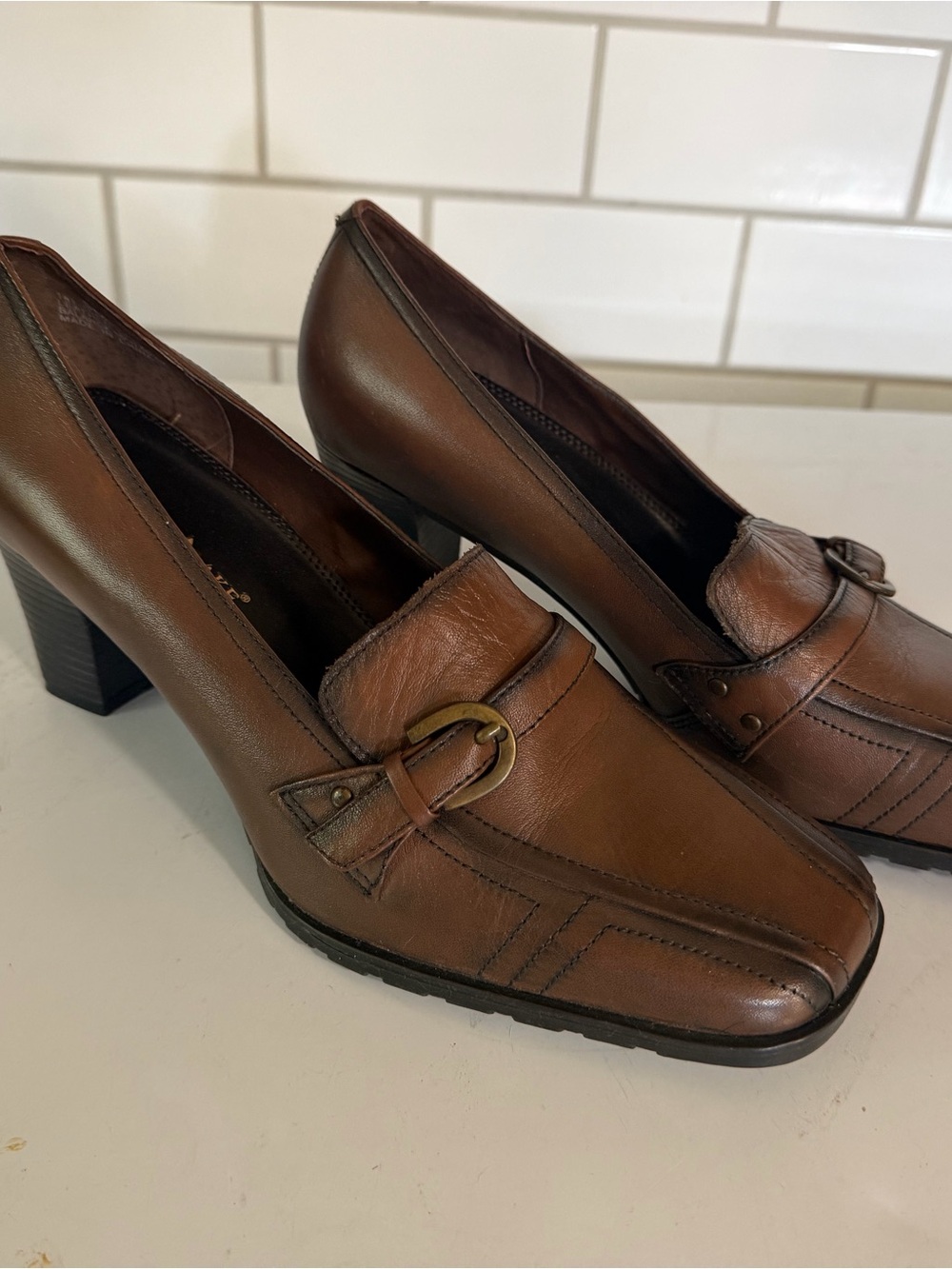Mountain Lake Brown Leather Women's Buckle Strap Pump Square Toe Block Heel US 9